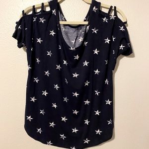 Patriotic light weight cold shoulder top.